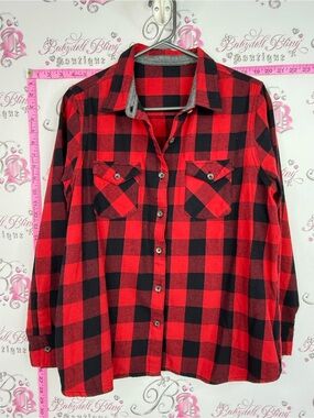 Shirt button up Red and Black  Plaid Button-Up Shirt